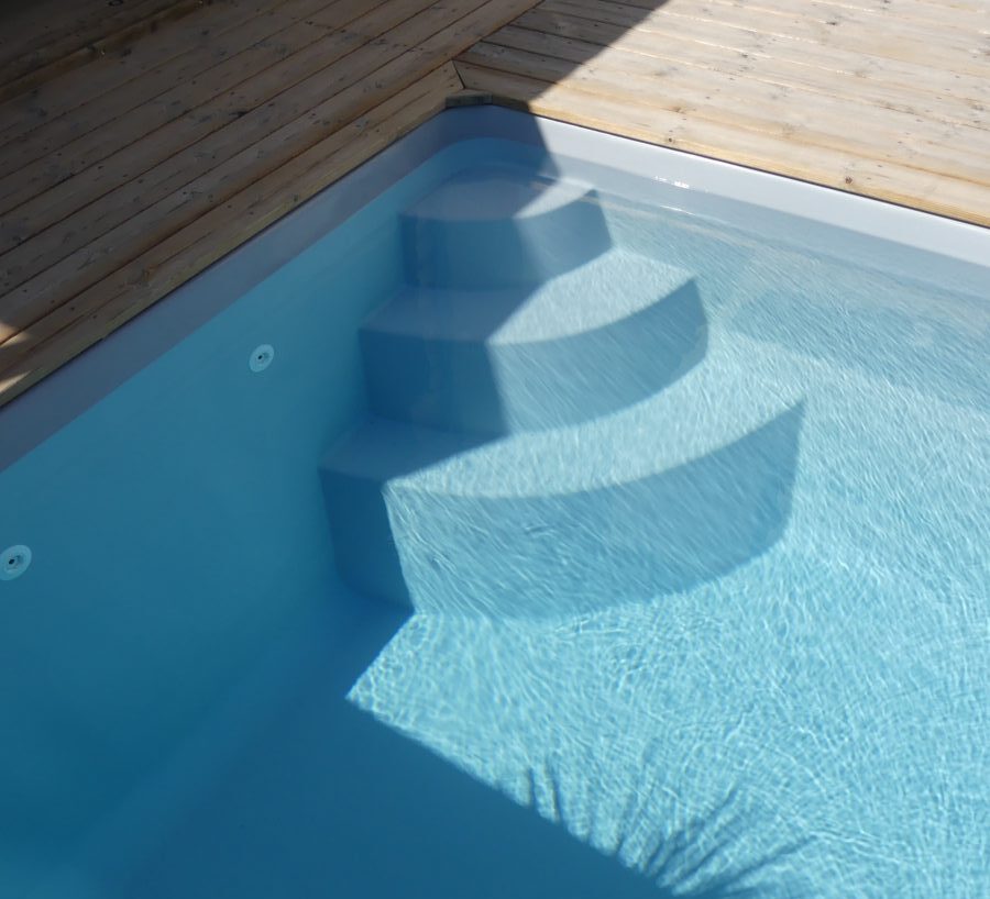 MEJEAN escalier piscine coque mejean label piscineq
