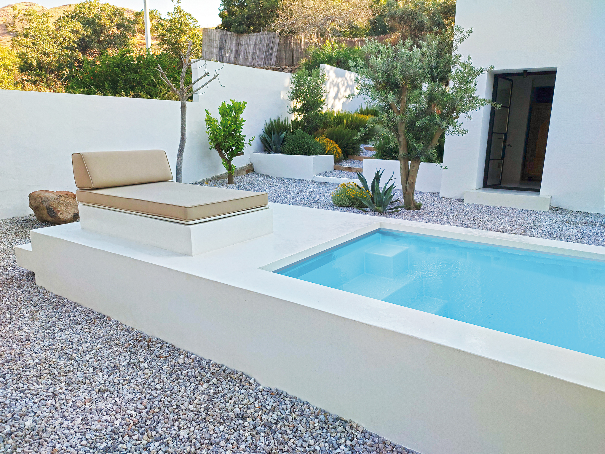 piscine-coque-couloir-de-nage piscine coque couloir de nage mini Label Piscines